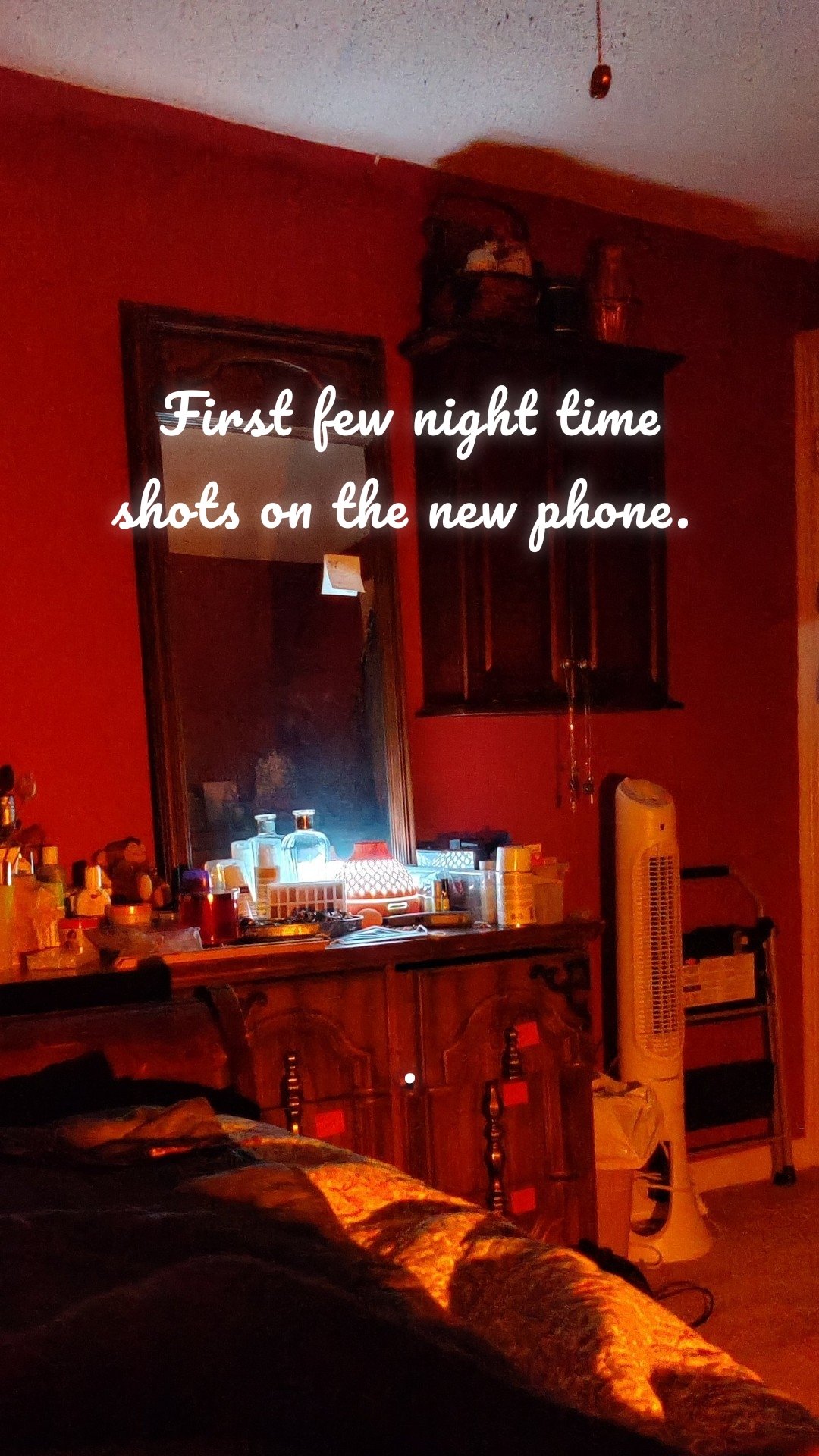 First few night time shots on the new phone. 





.


